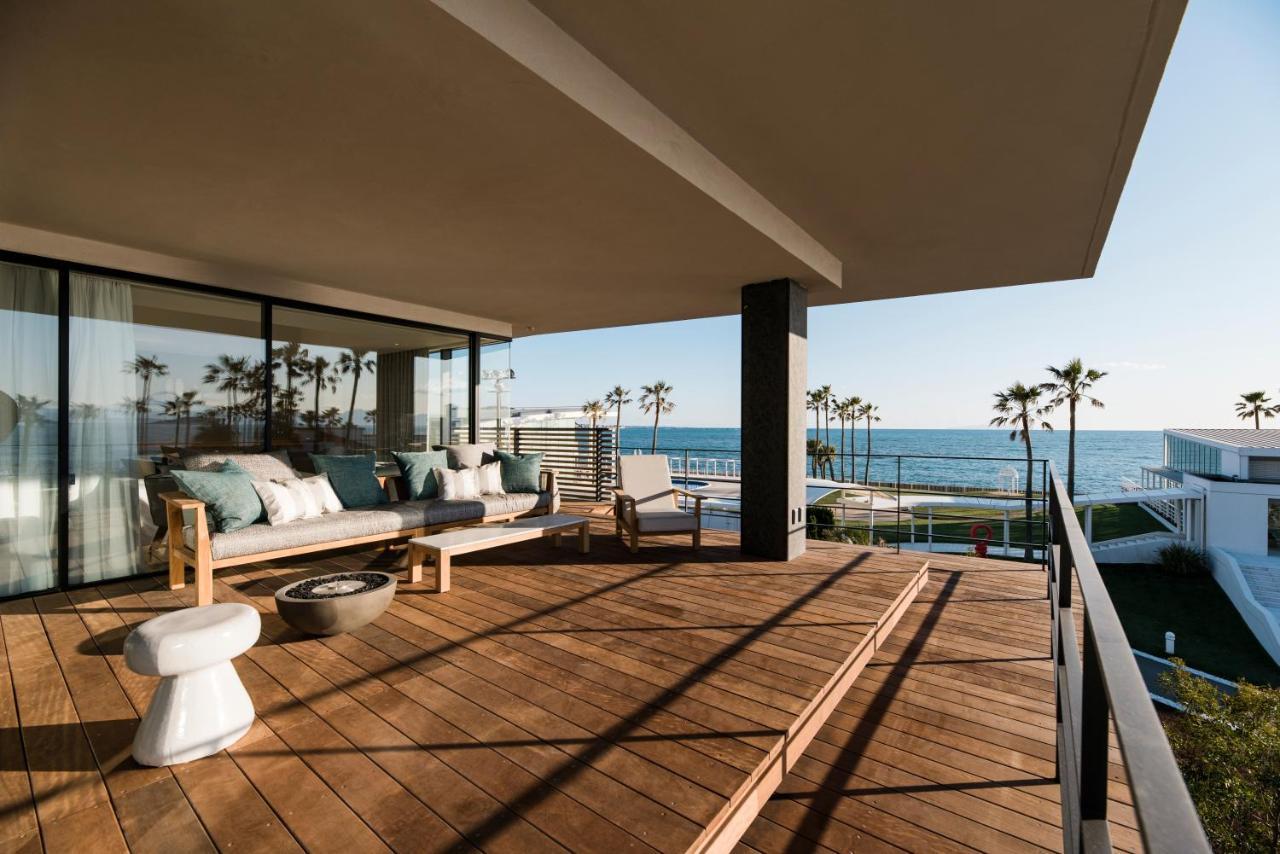 Malibu Hotel Zushi Bagian luar foto