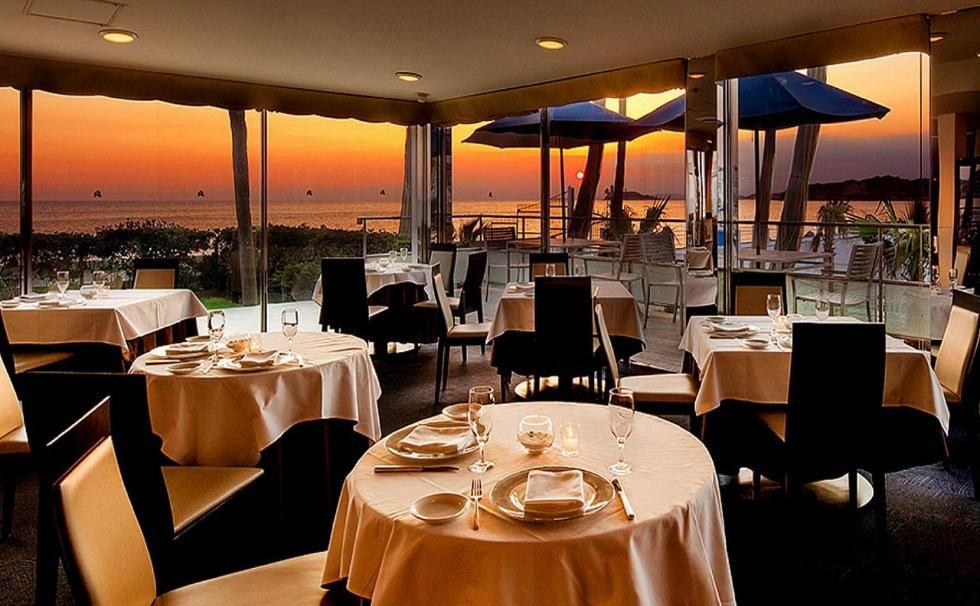 Malibu Hotel Zushi Bagian luar foto